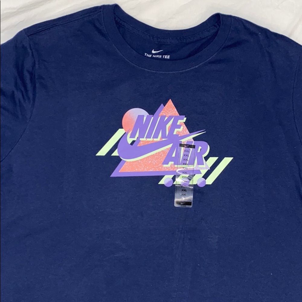 NIKE NAVY T-SHIRT